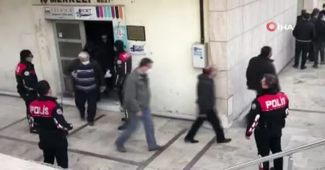 Kumarhaneye çevrilen iş merkezinde 25 kişi suçüstü yakalandı