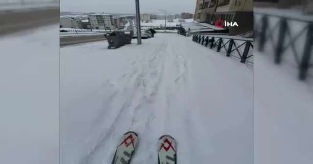 Markete kayarak gitti