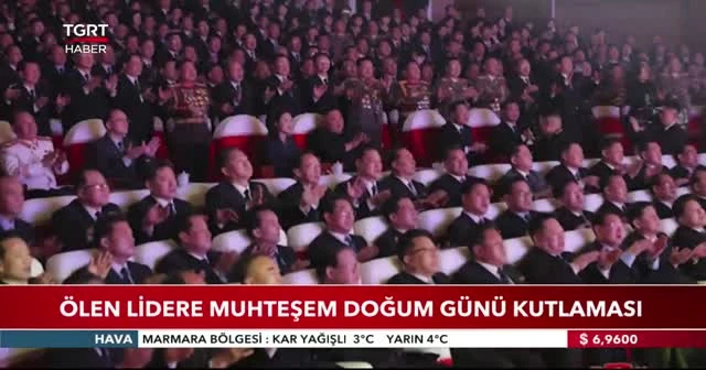 Ölen lidere muhteşem doğum günü kutlaması