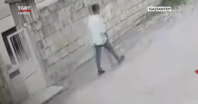 Önce kameralara sonra polise yakalandılar