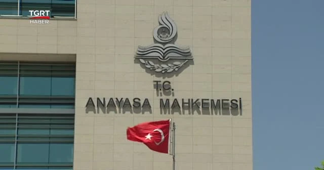 Patron kurumsal e-postanıza bakabilir