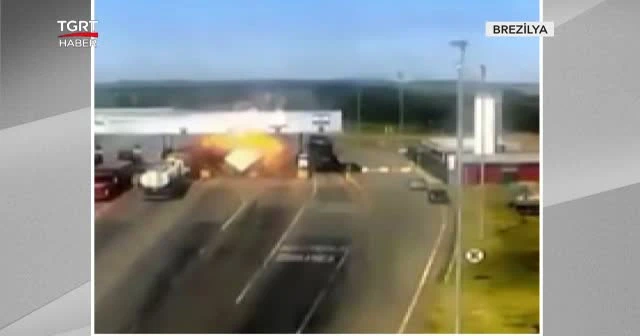 Deodorant yüklü kamyon böyle patladı