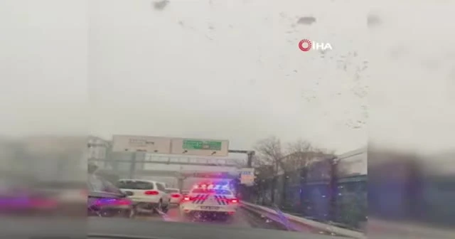 Doğum yapılan aracın Avrasya Tünel’inden geçişi kamerada