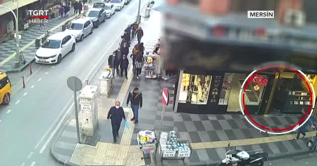 Dükkan sahibini bacağından vurdu
