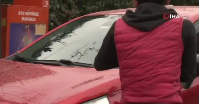 İstanbul’a çamur yağdı: Oto yıkamacıların önünde uzun kuyruklar oluştu