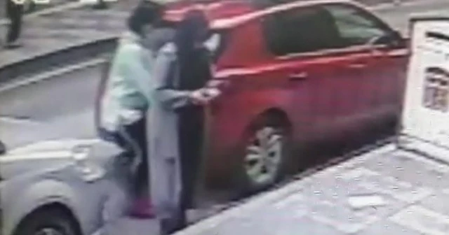 Kadın yankesici güvenlik kamerasına yakalandı