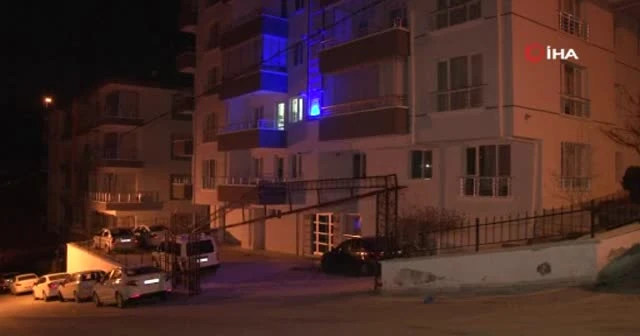 Kardeşini çöp atmadığı için öldürdü