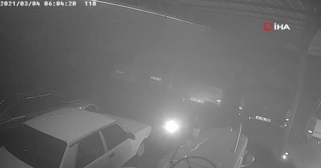 Kasklı kundakçılar galerideki lüks araçları böyle yaktı