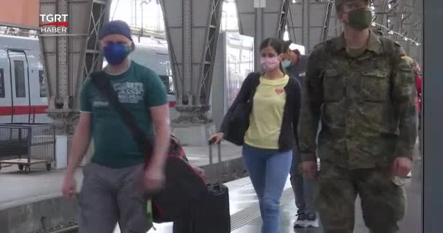 Merkel özür diledi
