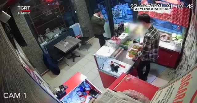 Sen misin acılı çiğ köfte veren!