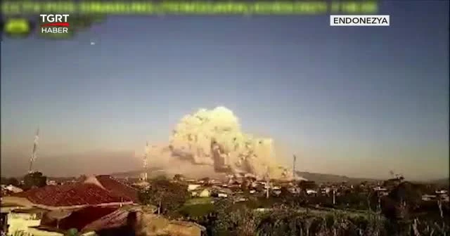 Sinabung'da korkutan hareketlilik
