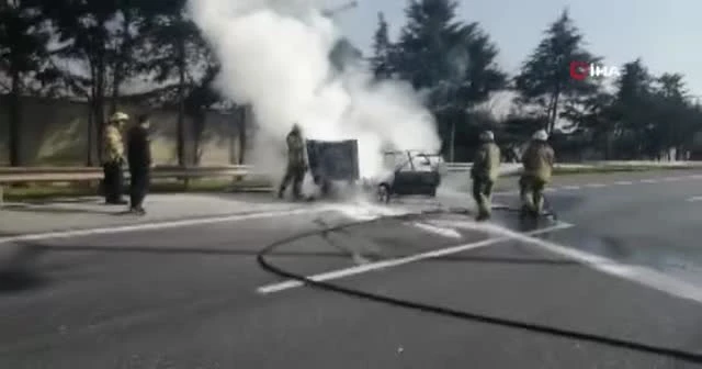 TEM’de otomobil alev alev yandı