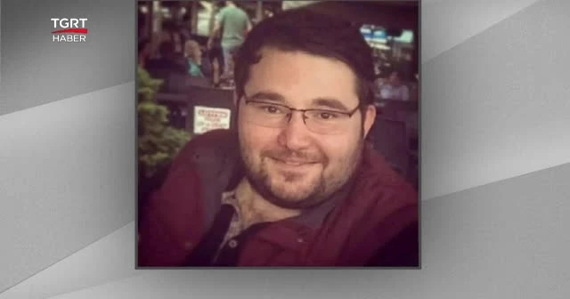 Üvey ve öz annesini öldürüp canına kıydı