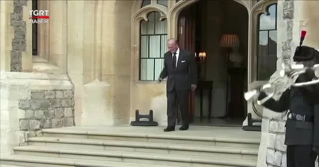 "Majesteleri hepimizin gözü yaşlı”