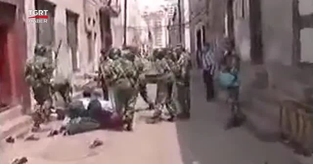 "Uygur soykırımını durdurun diyoruz"