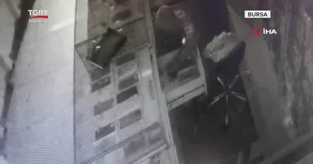 10 saniyede kilidi açtı, hırsızlık yaptı