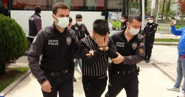 Adliyeye çıkarılan kalpazanlardan pişkin sözler