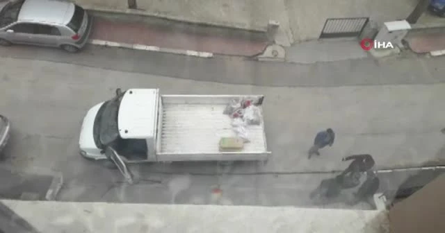 Ankara’da çökme tehlikesi bulunan binada korkutan görüntüler