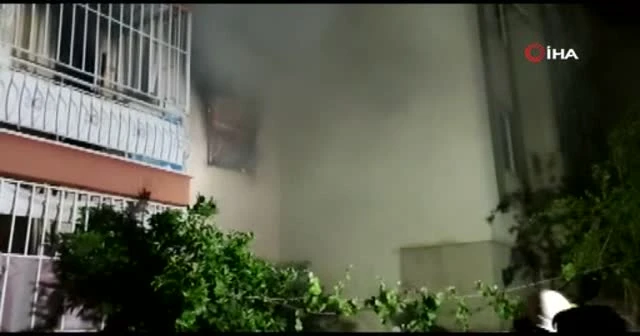 Antalya'da ev yangını: Yaşlı çifti komşuları kurtardı