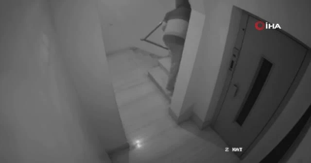 Apartmana hırsızlığa geldiler, ev sahibine yakalandılar