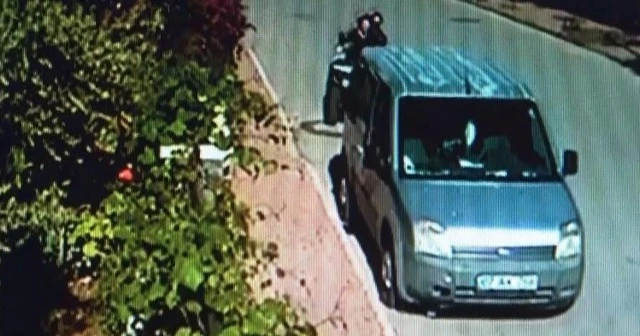 ATV sürücüsü park halindeki araca çarptı