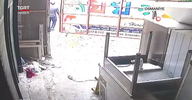 Baktı çaldı yakalandı