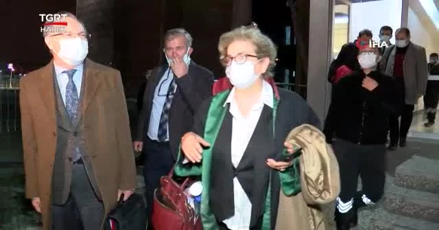 Bildirgeci 14 emekli amiral serbest bırakıl