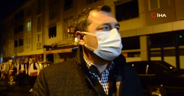 Bu da sahur bandosu ordusu: 120 kişilik bando ekibi sahur için sokağa indi