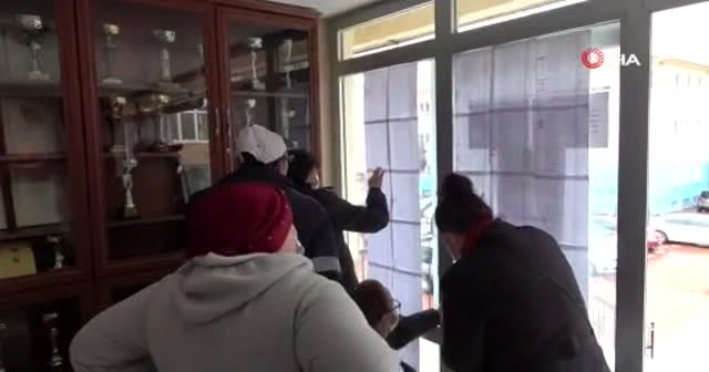 Çorlu’da binlerce kişi Bulgaristan seçimleri için sandık başına gitti