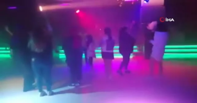 Diskoda ölümüne korona eğlencesi