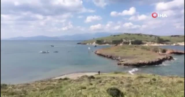 Foça'da askeri eğitim uçağı düştü