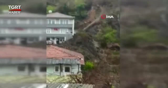 Heyelan anı saniye saniye kamerada