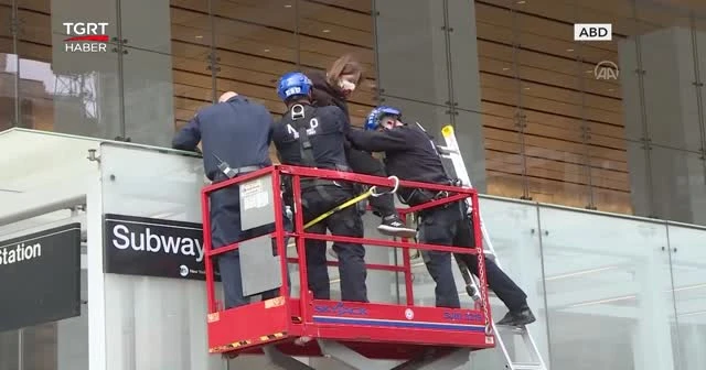 İklim değişikliği protesto edildi