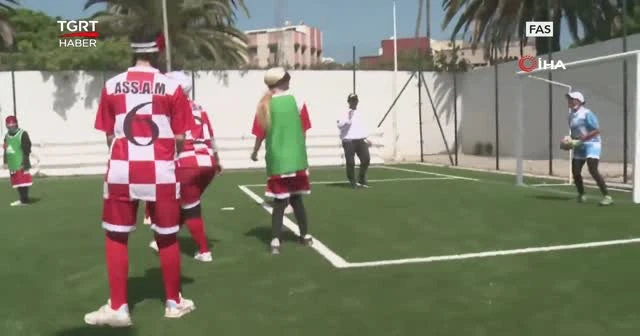 İlk görme engelli kadın futbol takımı