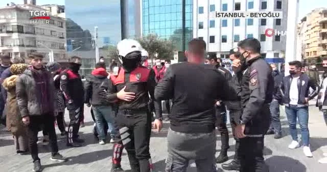 İranlı turist ve seyyar satıcıların kavgası