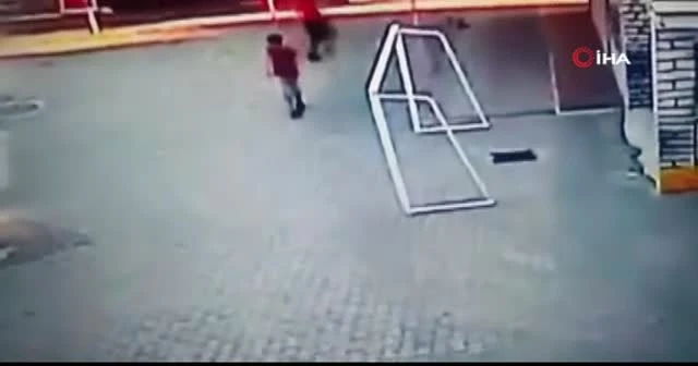 Kale direğinin altında böyle kaldı