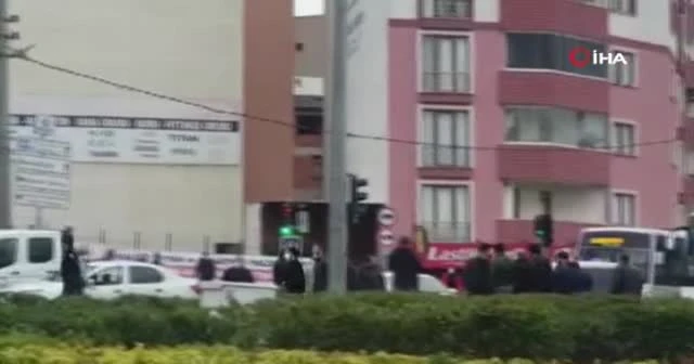 Kaza sonrası silahlar patladı, tekmeler havada uçuştu
