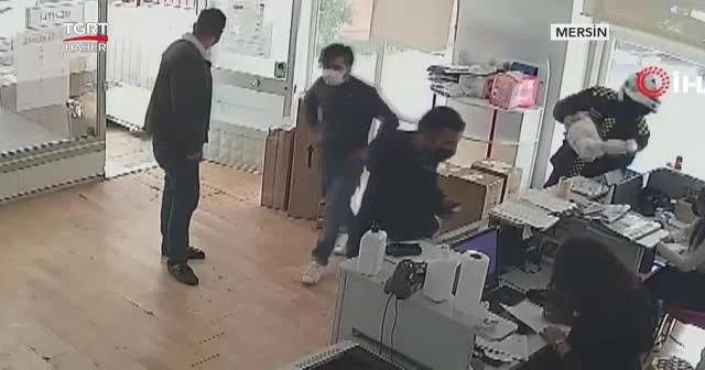 Motor şanzımanından 3 kilo uyuşturucu çıktı