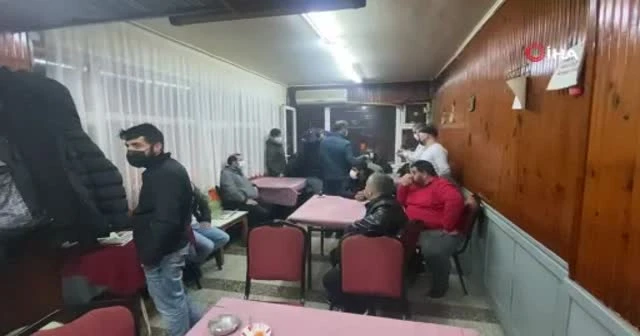 Polis, tırmandığı kıraathaneye böyle baskın yaptı