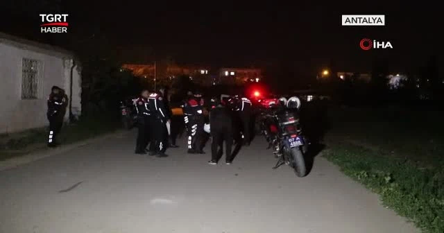 Polisten kaçan iki kişi ortalığı karıştırdı