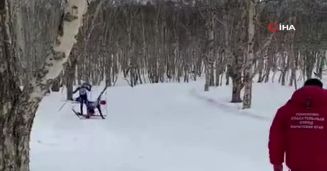Rusya’da ağaca çarpan kayakçı öldü