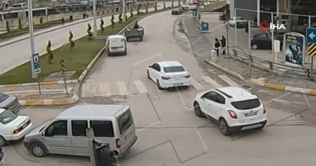 Tokat'ta feci motosiklet kazası kameralara yansıdı