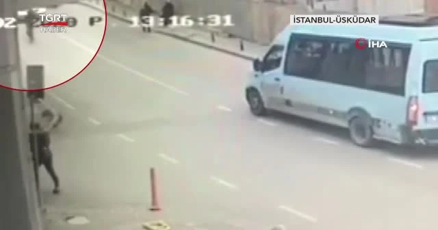 Yaya bisikletli gence çarptı