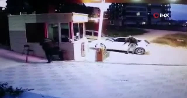 Yeğeninin kaybolduğu gerekçesiyle site güvenliğini böyle dövdü