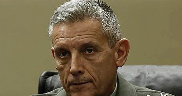 Yunan general haddini aştı