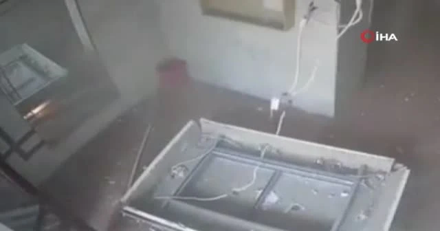 2 çocuk İsrail füzelerinden kıl payı kurtuldu