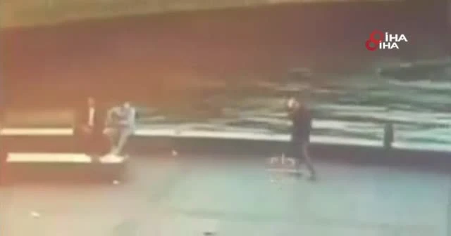 Göz göre göre denize atıp ölümünü izledi