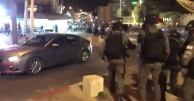 İsrail polisi Şam Kapısı'nda Filistinlilere saldırdı