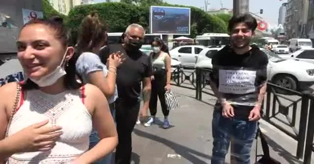 Fenomen olmak için arkadaşına tokat attırdı
