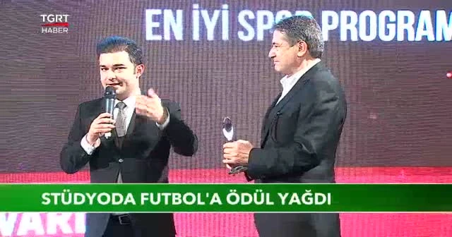 Stüdyoda Futbol’a iki ödül birden